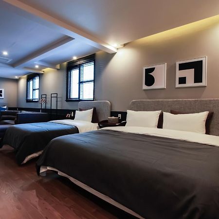 Brown Dot Yangjeong Hotel Пусан Екстериор снимка