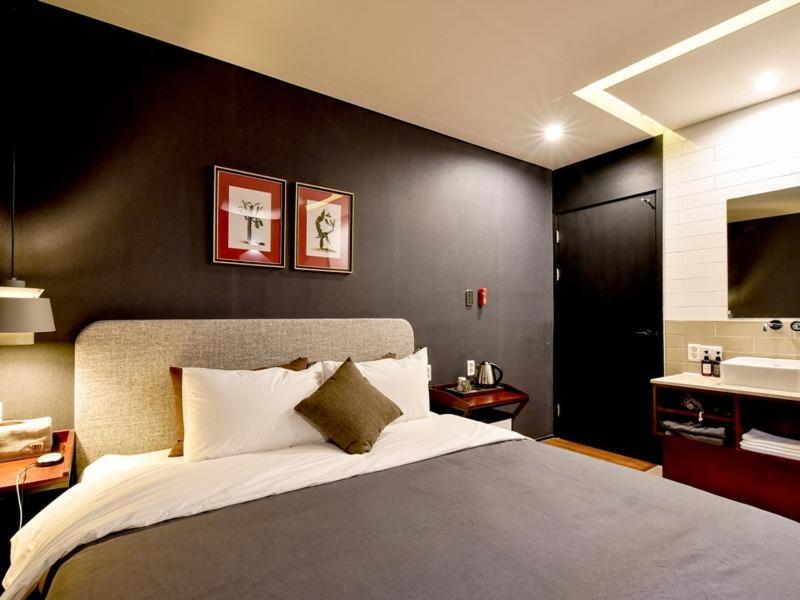 Brown Dot Yangjeong Hotel Пусан Екстериор снимка