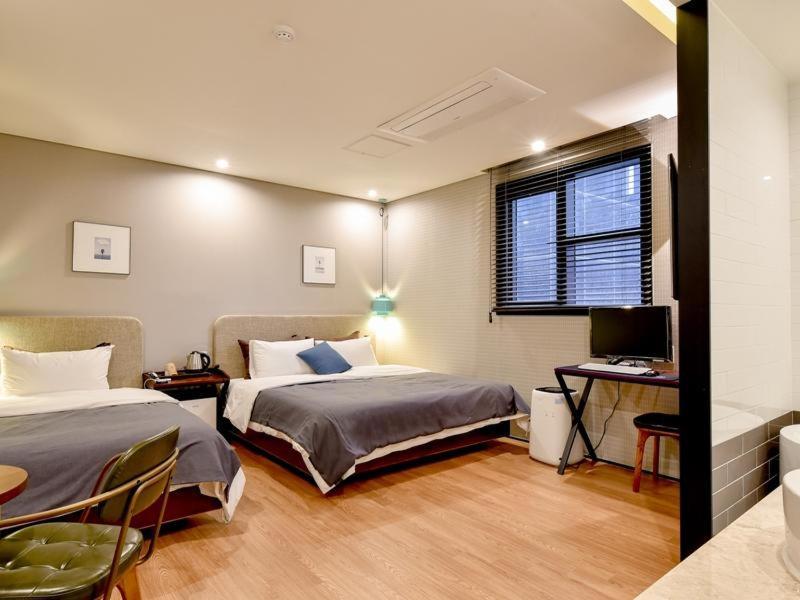 Brown Dot Yangjeong Hotel Пусан Екстериор снимка