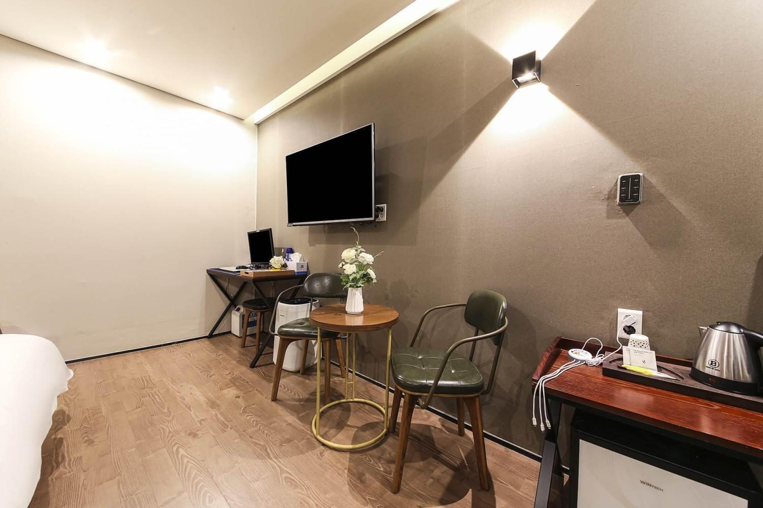 Brown Dot Yangjeong Hotel Пусан Екстериор снимка