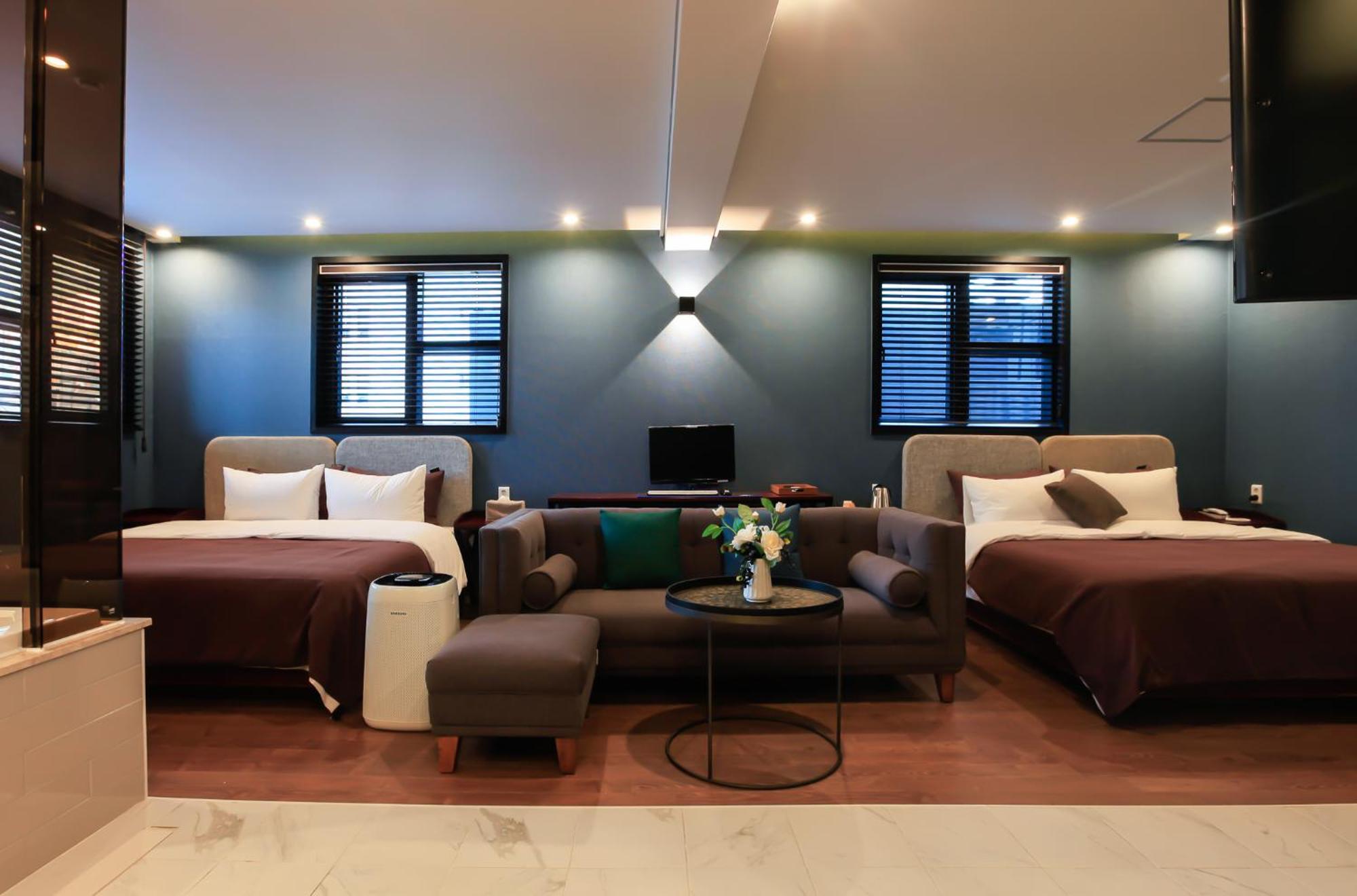 Brown Dot Yangjeong Hotel Пусан Екстериор снимка