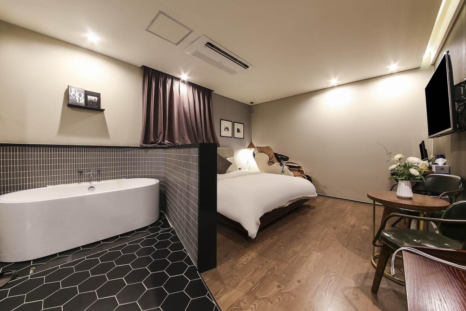 Brown Dot Yangjeong Hotel Пусан Екстериор снимка
