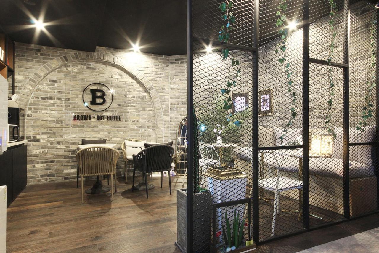 Brown Dot Yangjeong Hotel Пусан Екстериор снимка
